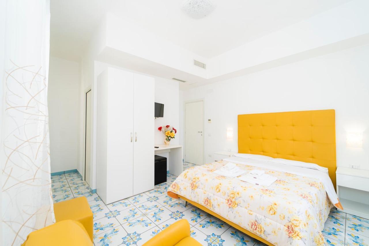 La Casa Di Aurora Hotel Maiori Ngoại thất bức ảnh
